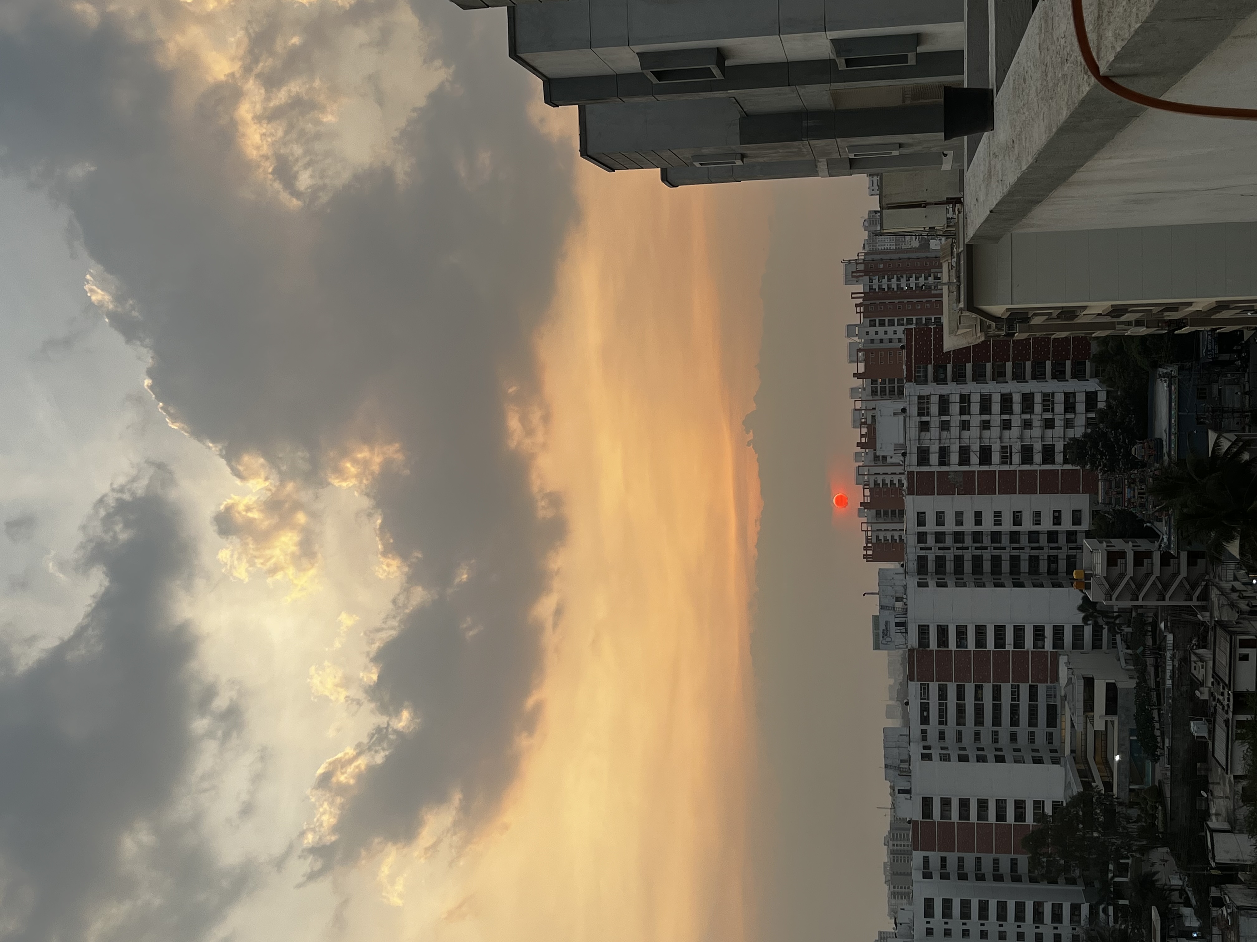 https://findmyroom-property-images-india.s3.ap-south-1.amazonaws.com/xymyf-1690659804586-88377.jpeg