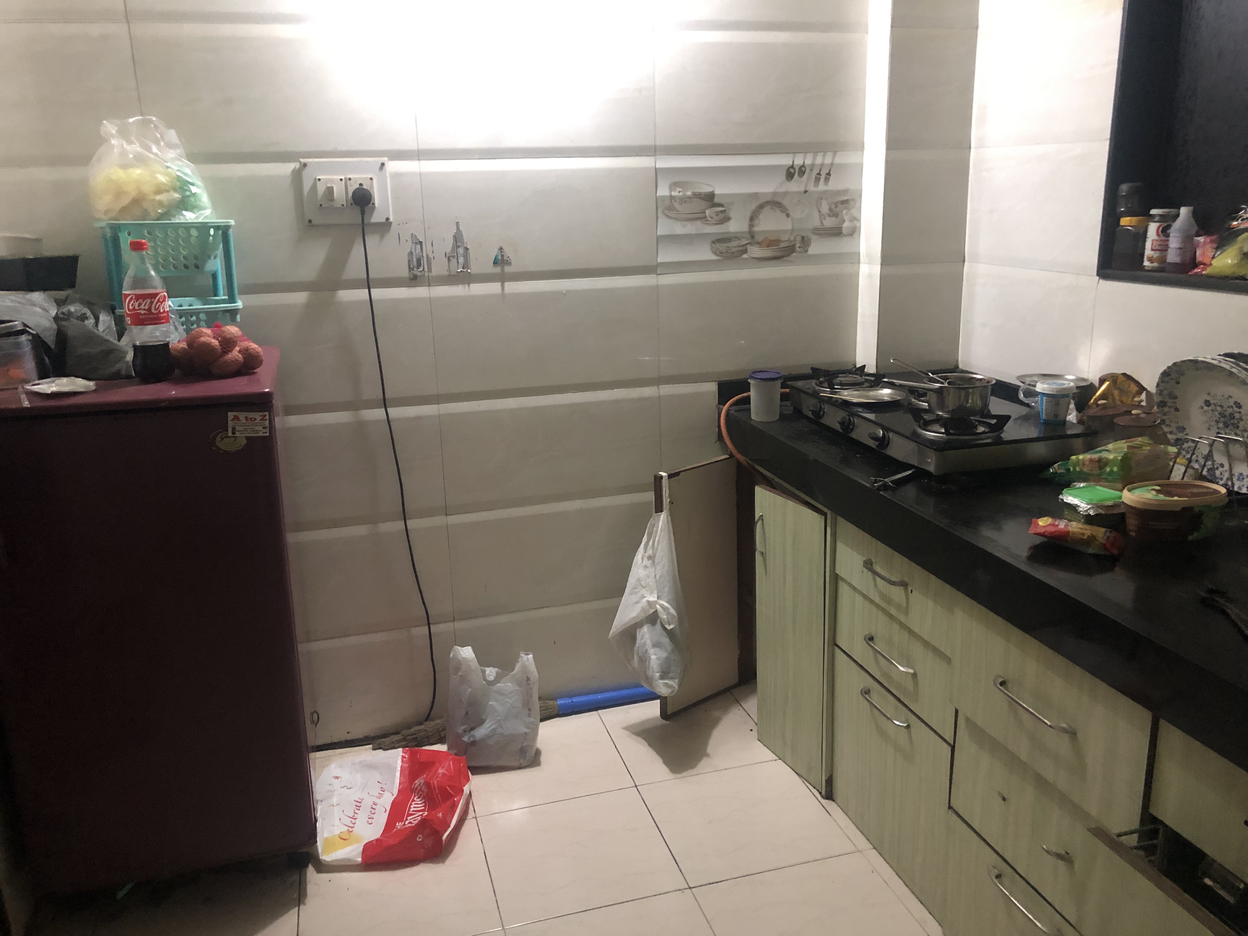 https://findmyroom-property-images-india.s3.ap-south-1.amazonaws.com/yancf-1663844056129-45213.jpeg