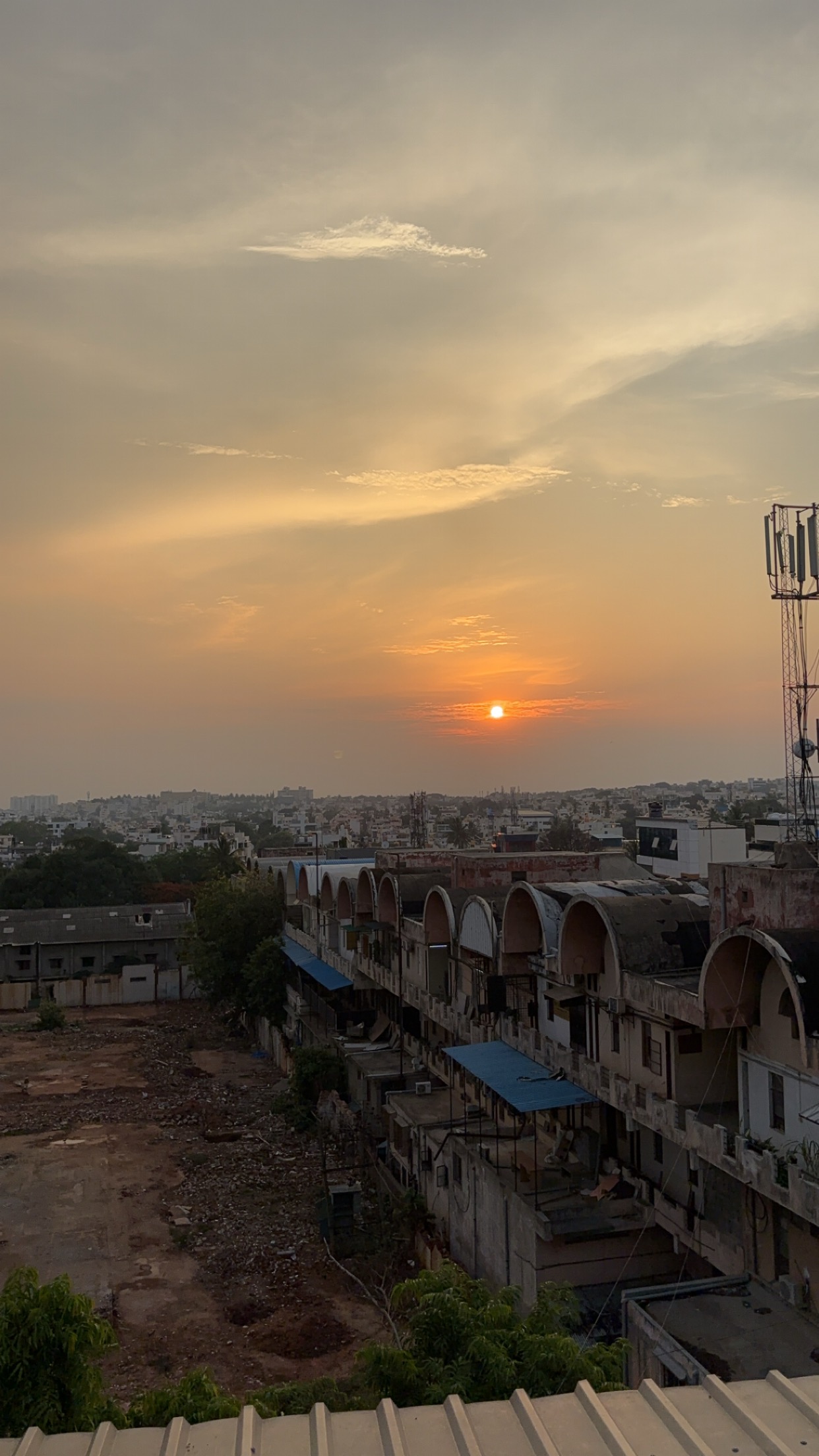 https://findmyroom-property-images-india.s3.ap-south-1.amazonaws.com/ycjbe-1718816310742-68460.jpeg