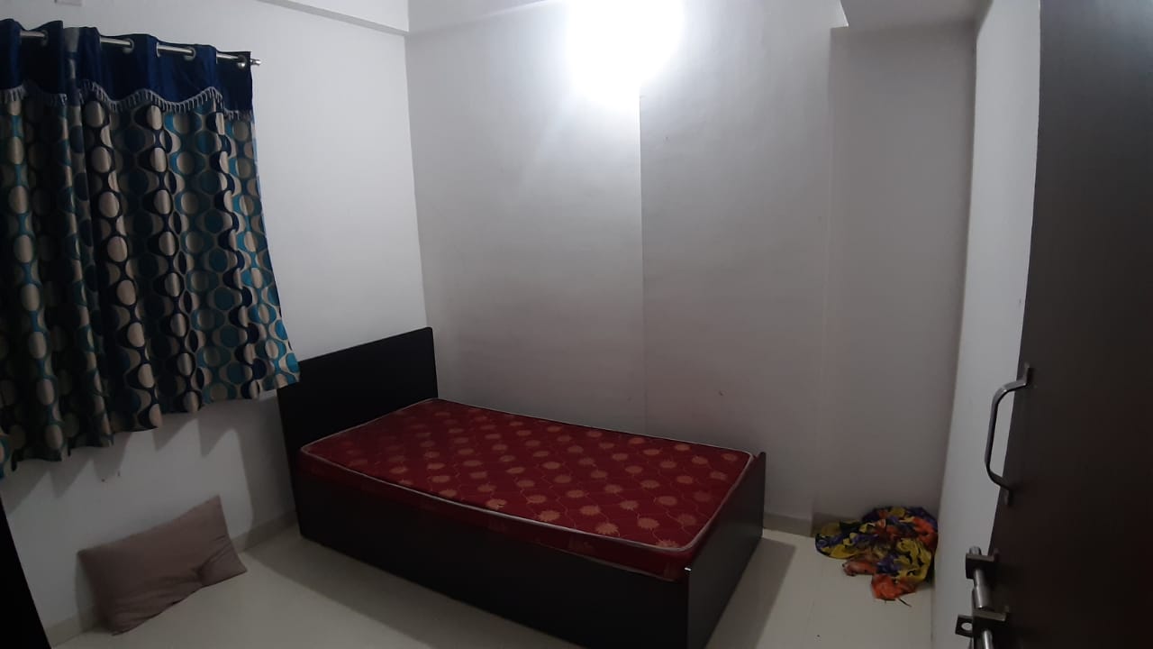 https://findmyroom-property-images-india.s3.ap-south-1.amazonaws.com/ycjrw-1716824356266-71844.jpg