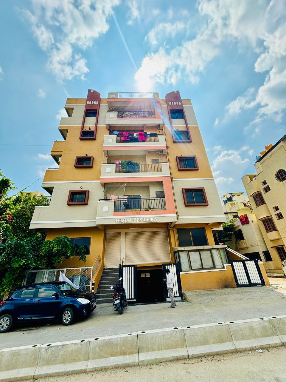 https://findmyroom-property-images-india.s3.ap-south-1.amazonaws.com/ydqwl-1717600205574-73361.jpg