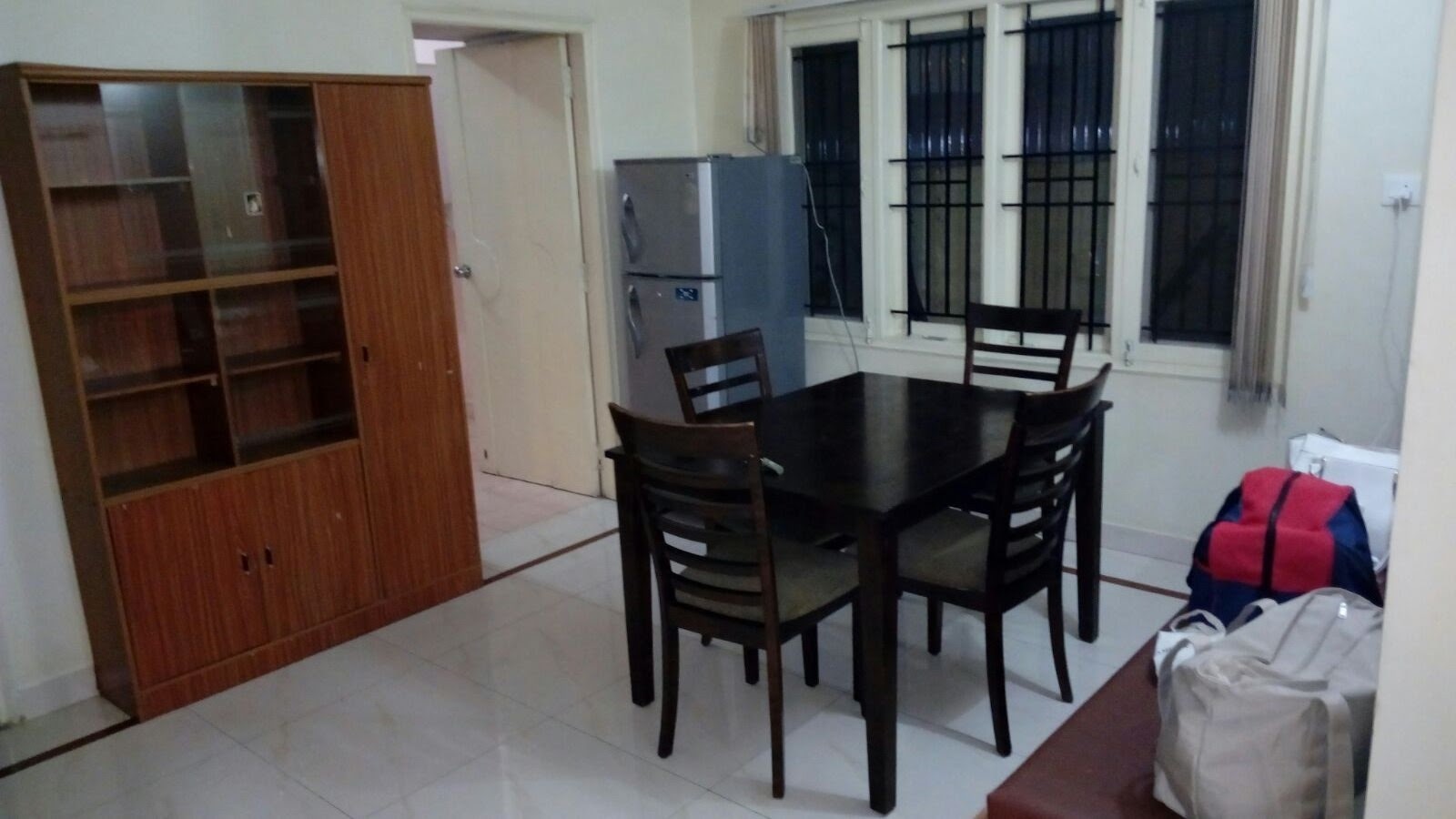 https://findmyroom-property-images-india.s3.ap-south-1.amazonaws.com/yedrd-1729436896273-63561.jpg