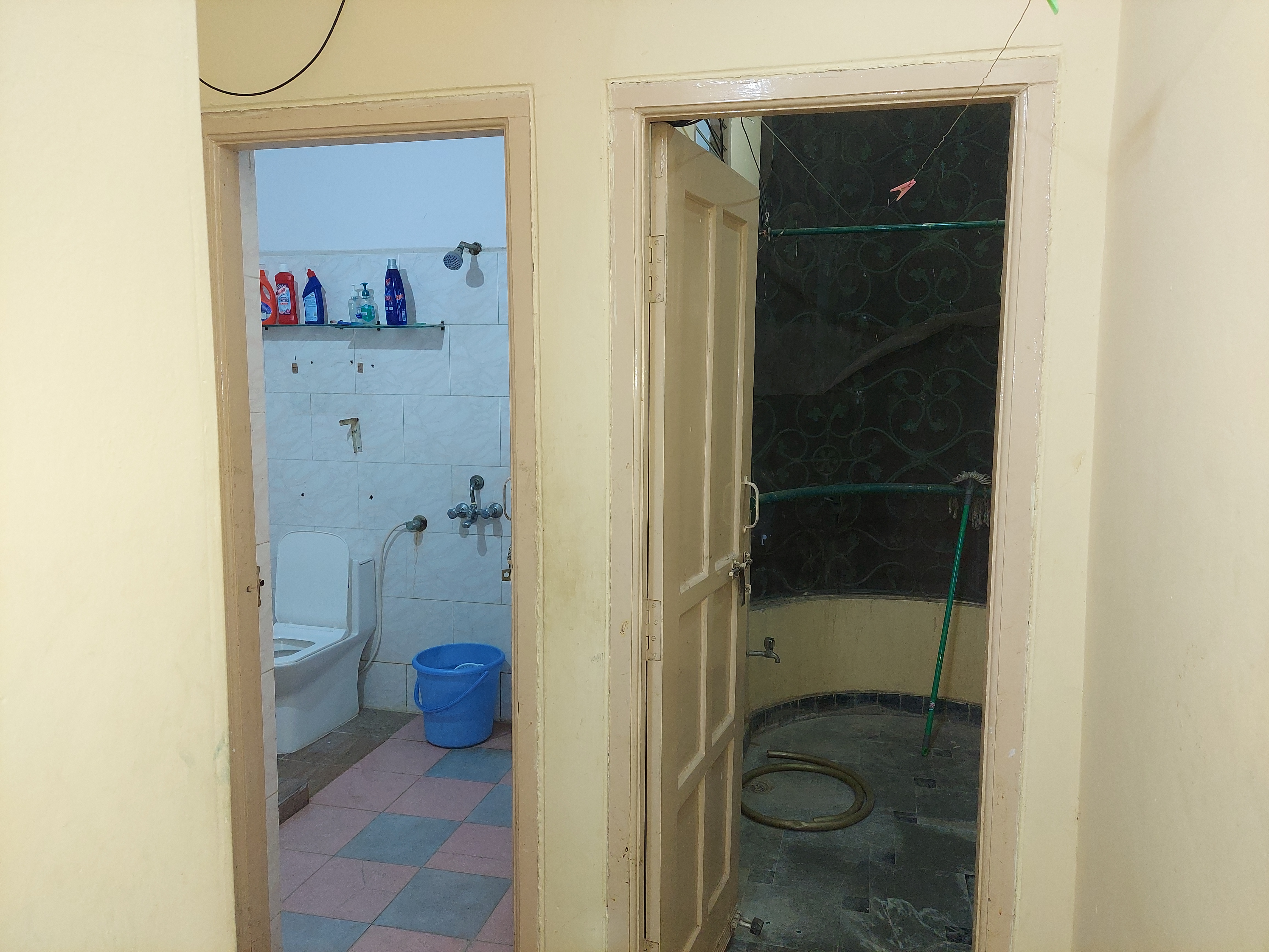 https://findmyroom-property-images-india.s3.ap-south-1.amazonaws.com/yfblw-1694691386191-03202.jpg