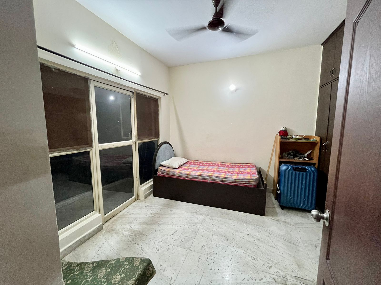 https://findmyroom-property-images-india.s3.ap-south-1.amazonaws.com/ygwwq-1687921772012-38676.jpeg