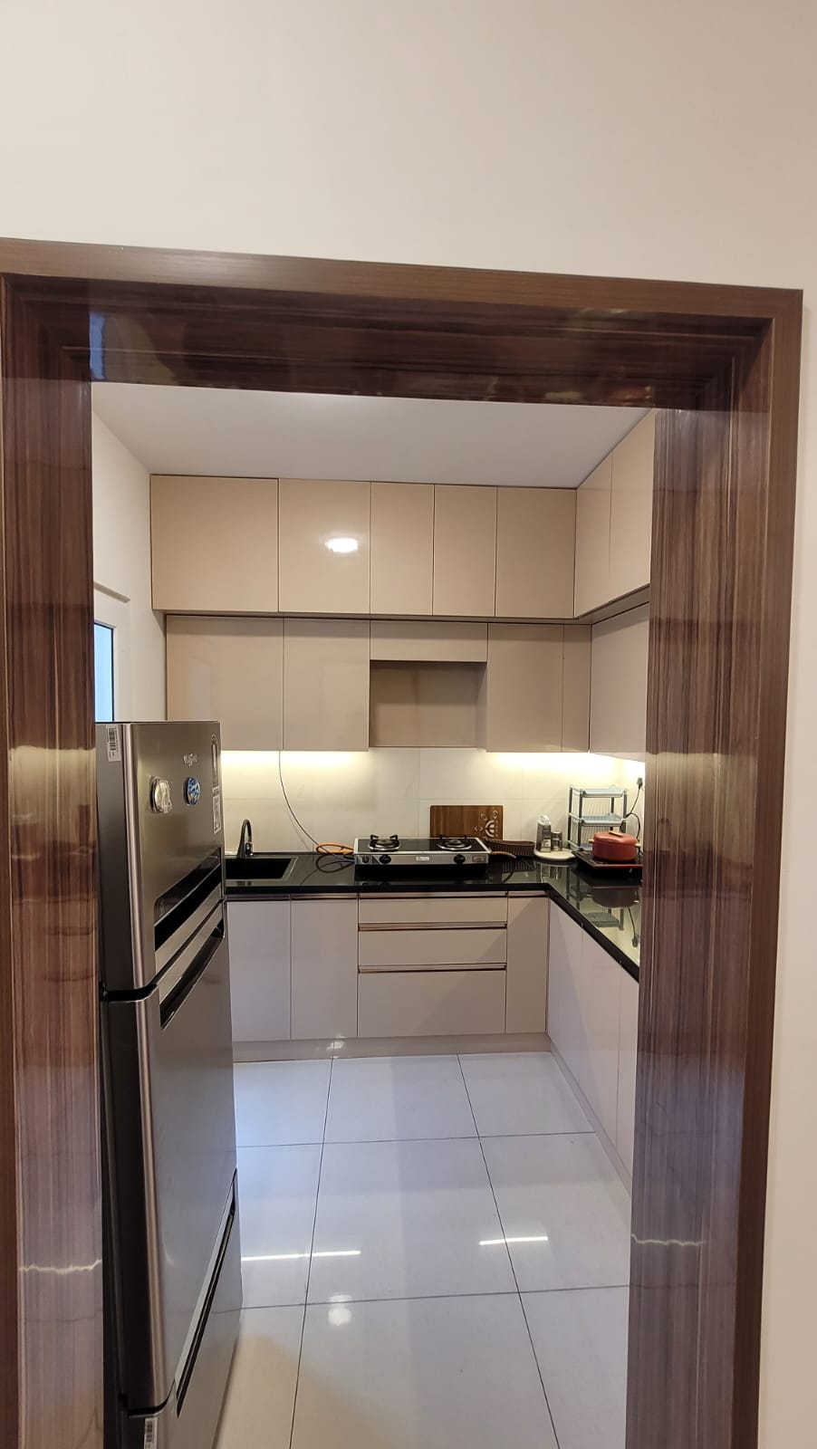 https://findmyroom-property-images-india.s3.ap-south-1.amazonaws.com/yjetu-1719142845279-85583.jpeg