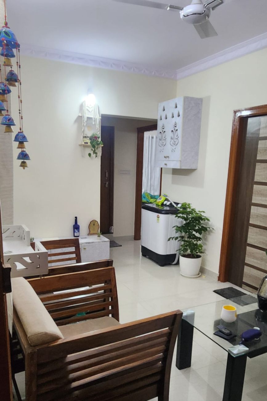 https://findmyroom-property-images-india.s3.ap-south-1.amazonaws.com/ylgkv-1760192529088-07741