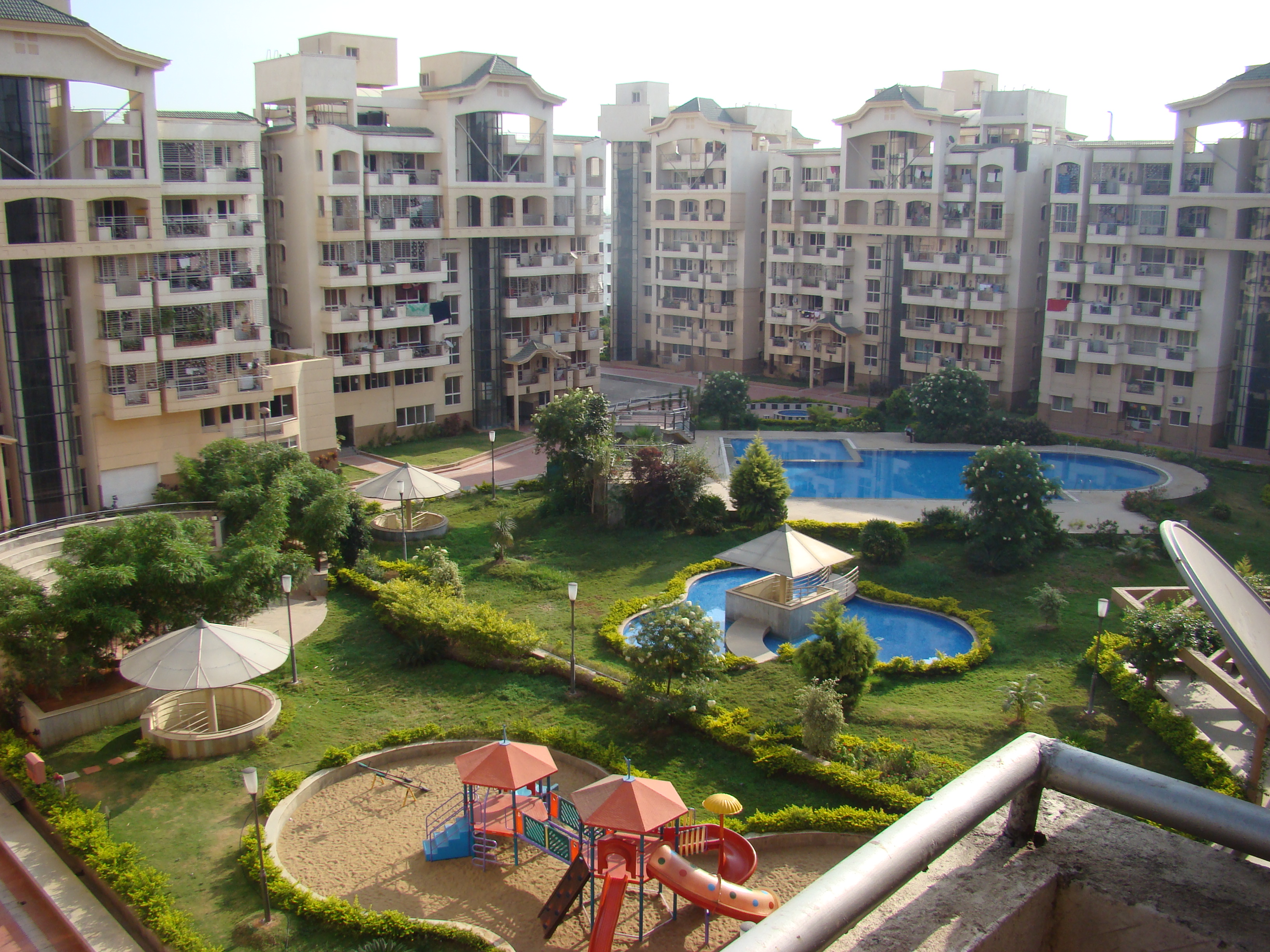 https://findmyroom-property-images-india.s3.ap-south-1.amazonaws.com/ypdfn-1740132758453-13047.jpg
