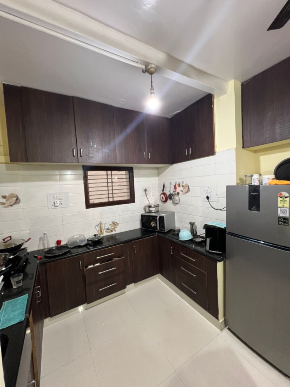 https://findmyroom-property-images-india.s3.ap-south-1.amazonaws.com/ypurf-1760550226282-20108