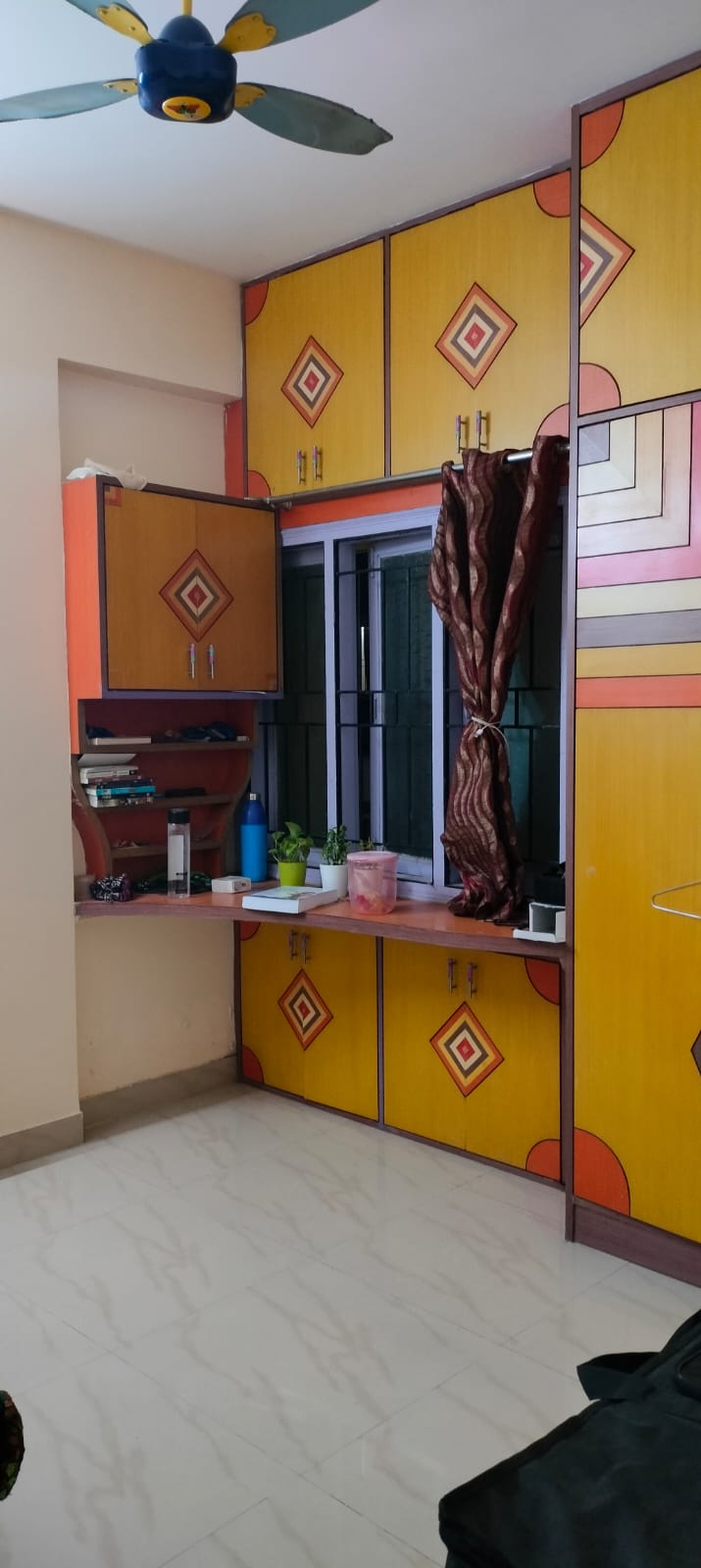 https://findmyroom-property-images-india.s3.ap-south-1.amazonaws.com/yqqjc-1694514254470-82466.jpg