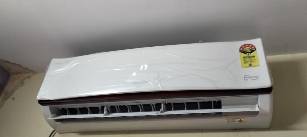 https://findmyroom-property-images-india.s3.ap-south-1.amazonaws.com/yrjns-1690114970478-06168.jpg
