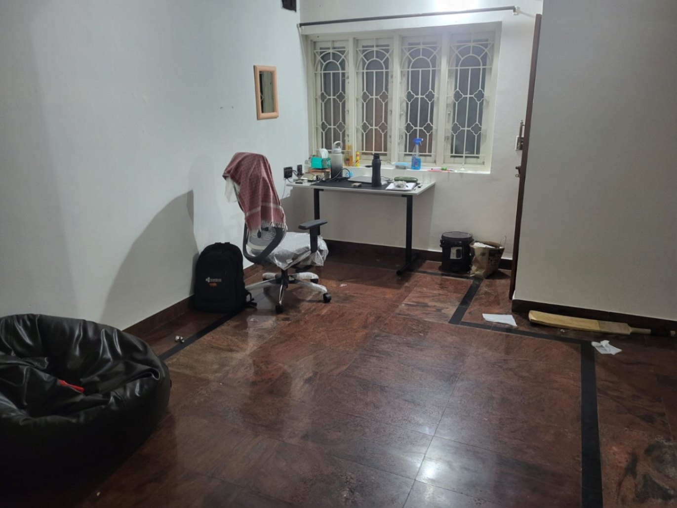 https://findmyroom-property-images-india.s3.ap-south-1.amazonaws.com/yrsgx-1760072589232-58152