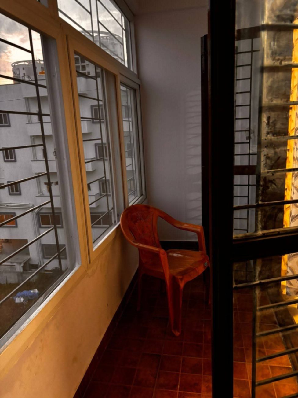 https://findmyroom-property-images-india.s3.ap-south-1.amazonaws.com/yuftq-1760099321528-44021