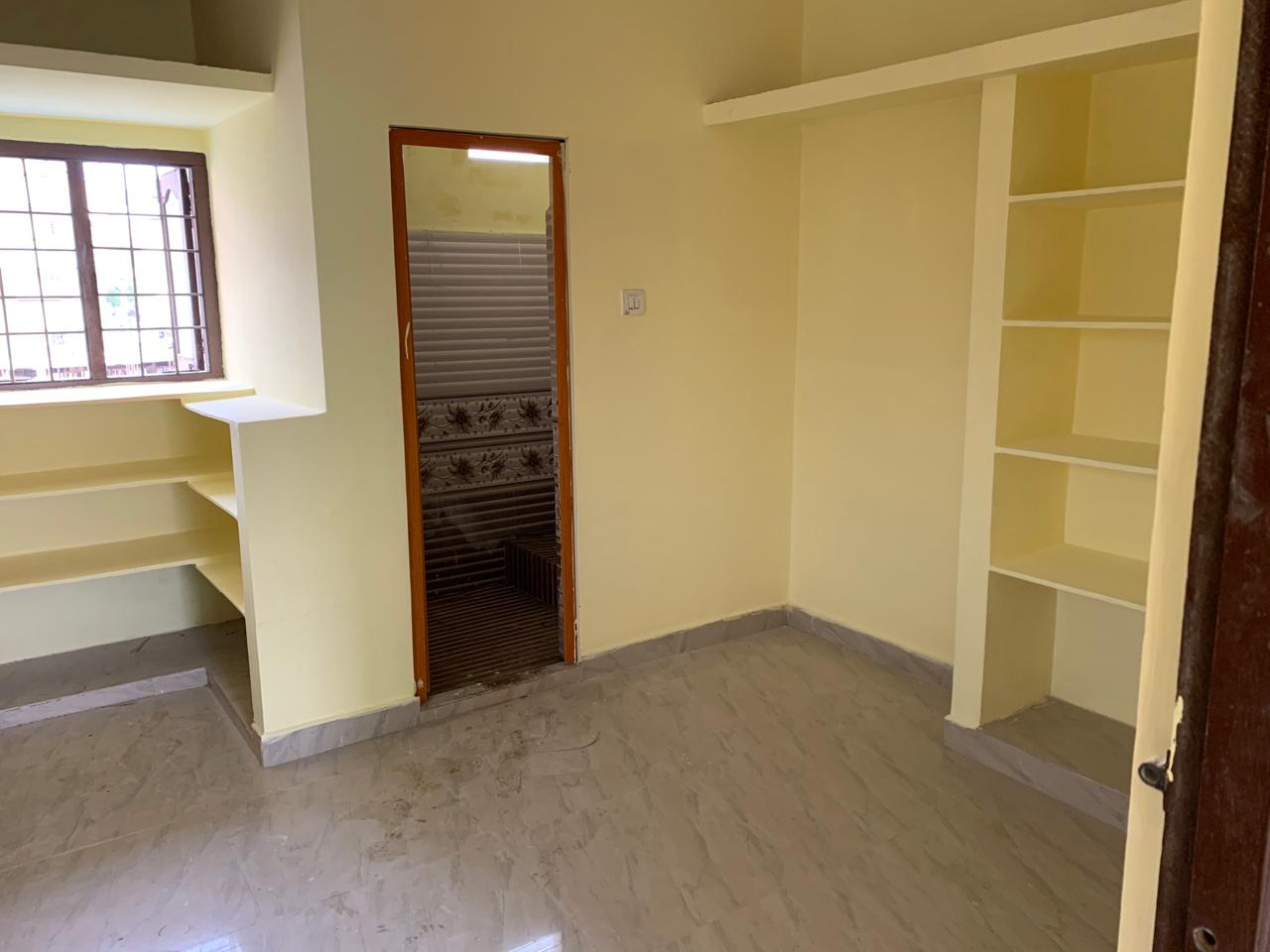 https://findmyroom-property-images-india.s3.ap-south-1.amazonaws.com/yvuvv-1740839279551-61528.jpg