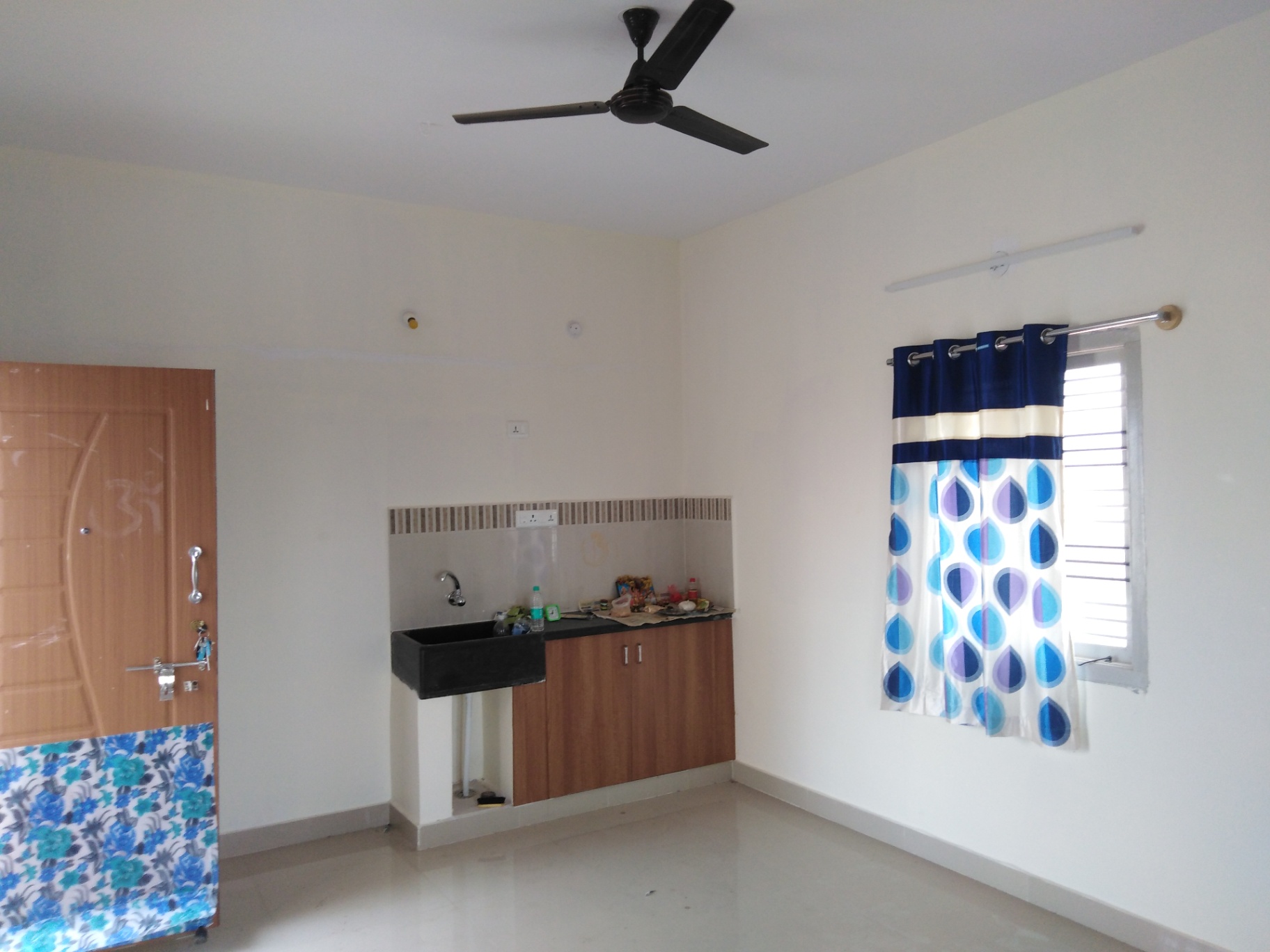 https://findmyroom-property-images-india.s3.ap-south-1.amazonaws.com/zcjmn-1771989681976-54644