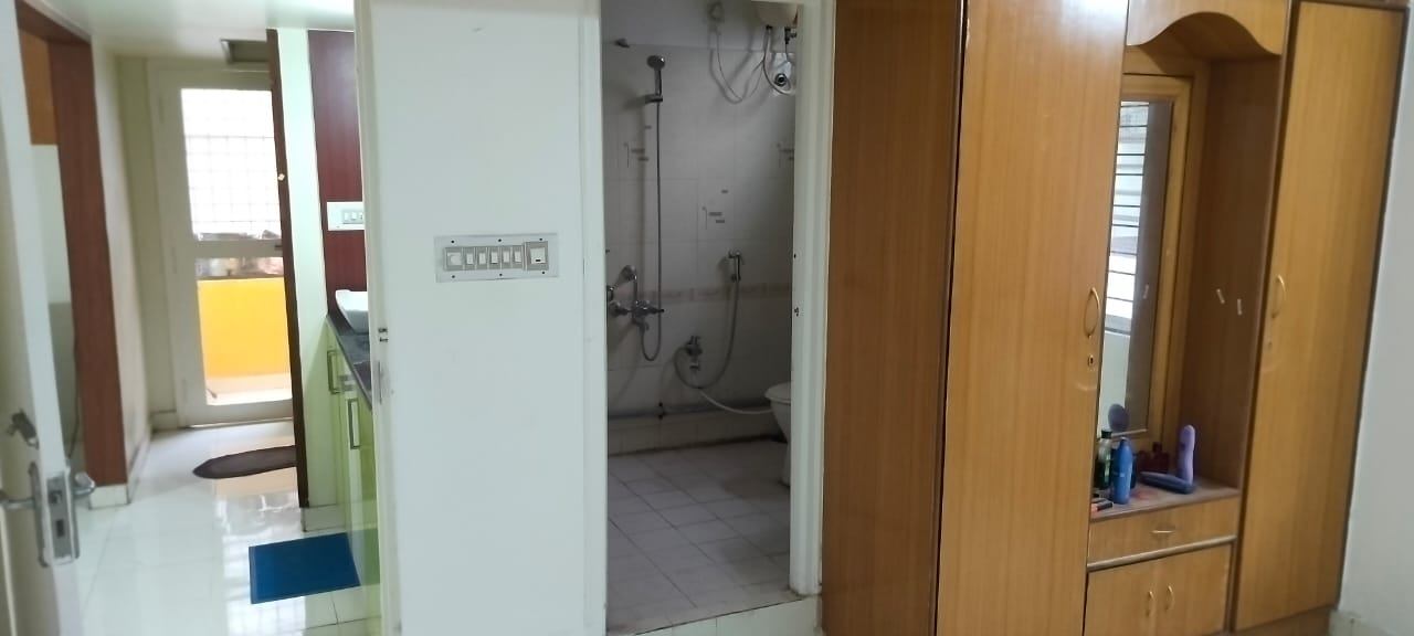 https://findmyroom-property-images-india.s3.ap-south-1.amazonaws.com/zfszi-1760526388175-74208