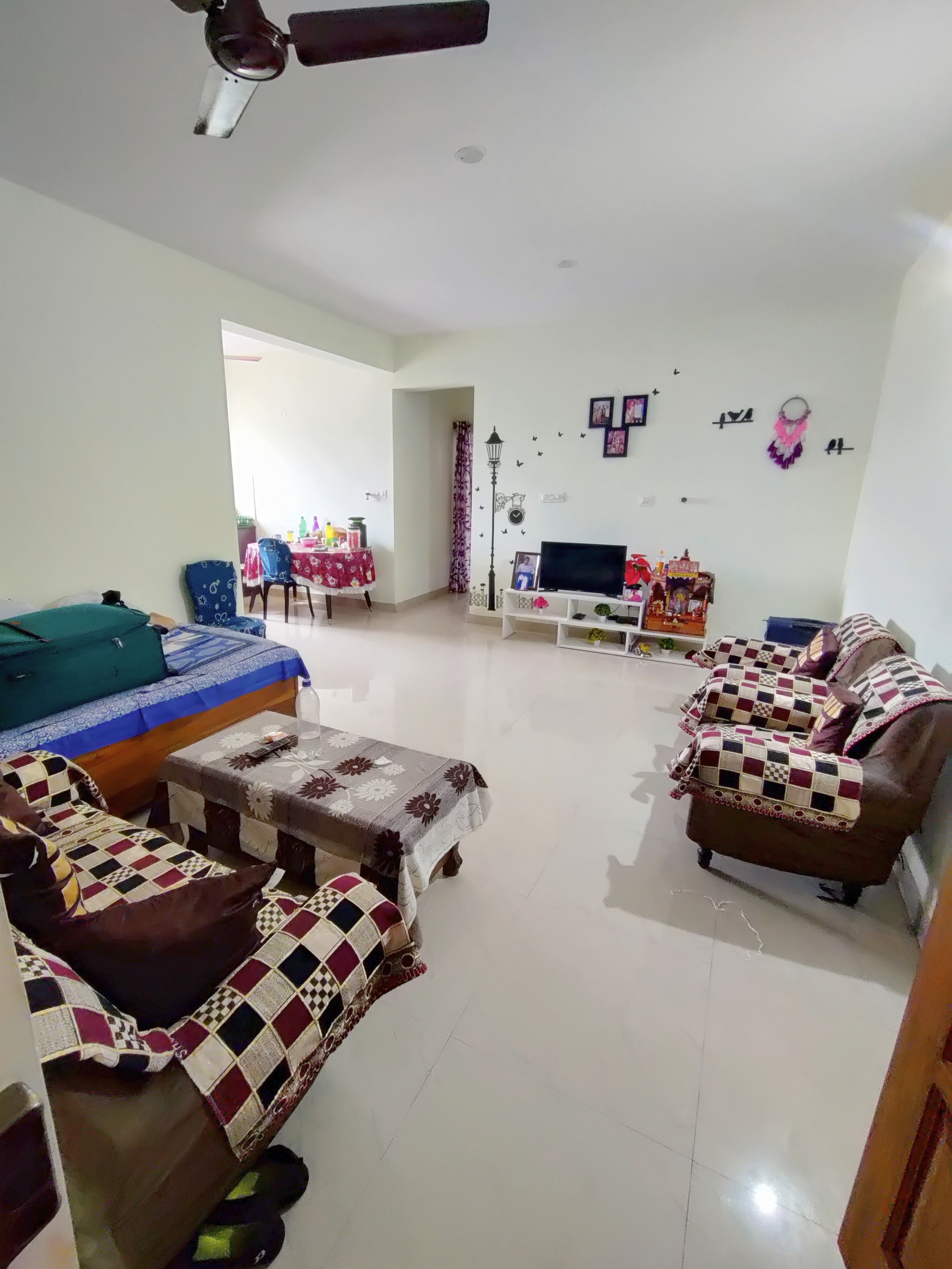 https://findmyroom-property-images-india.s3.ap-south-1.amazonaws.com/zizoq-1706635963155-56074.jpg