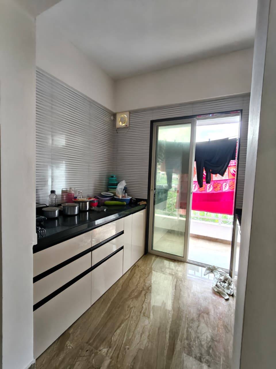 https://findmyroom-property-images-india.s3.ap-south-1.amazonaws.com/zmtbx-1759836394295-38208