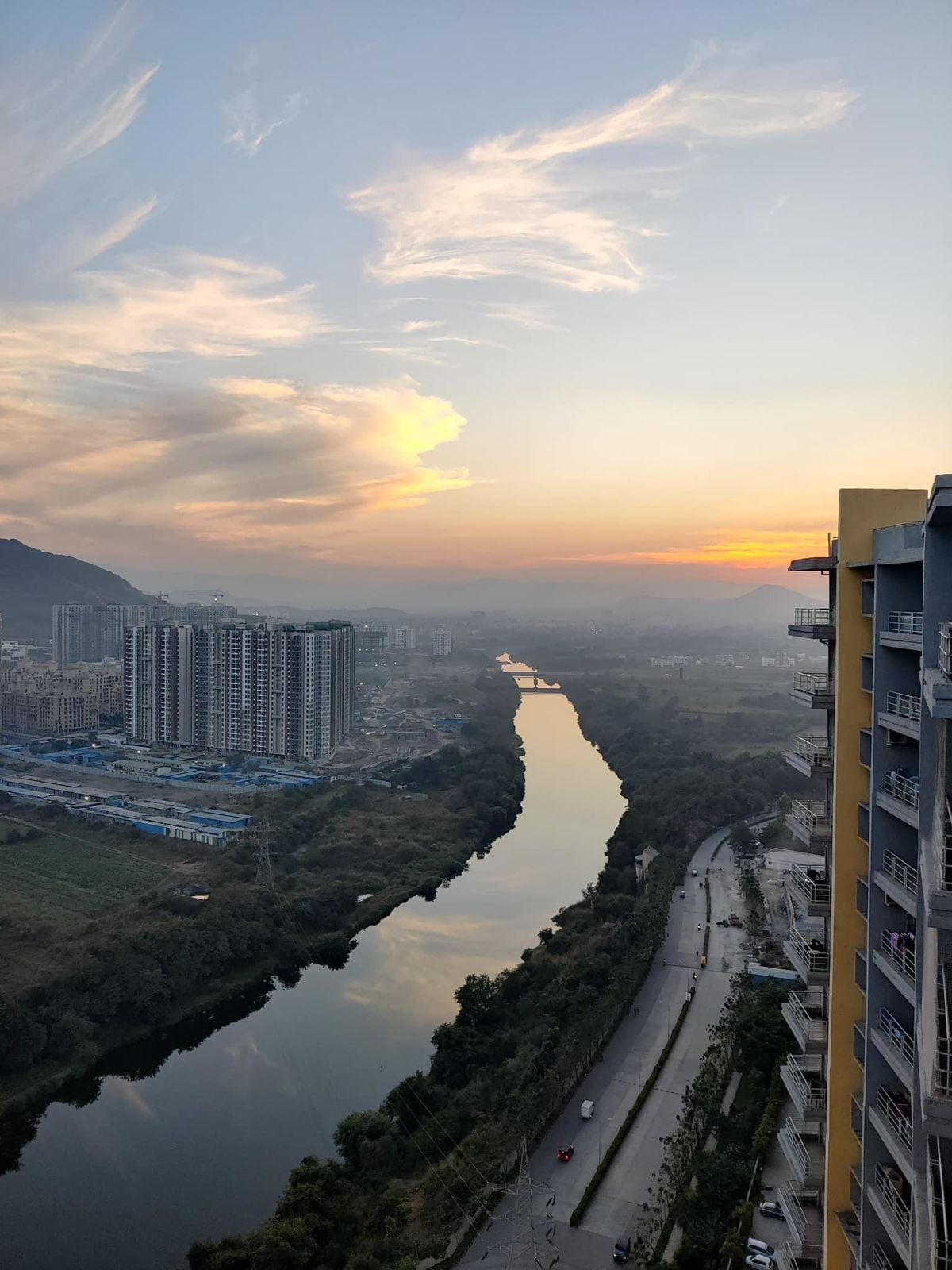 https://findmyroom-property-images-india.s3.ap-south-1.amazonaws.com/zonpl-1728879385974-35768.jpg