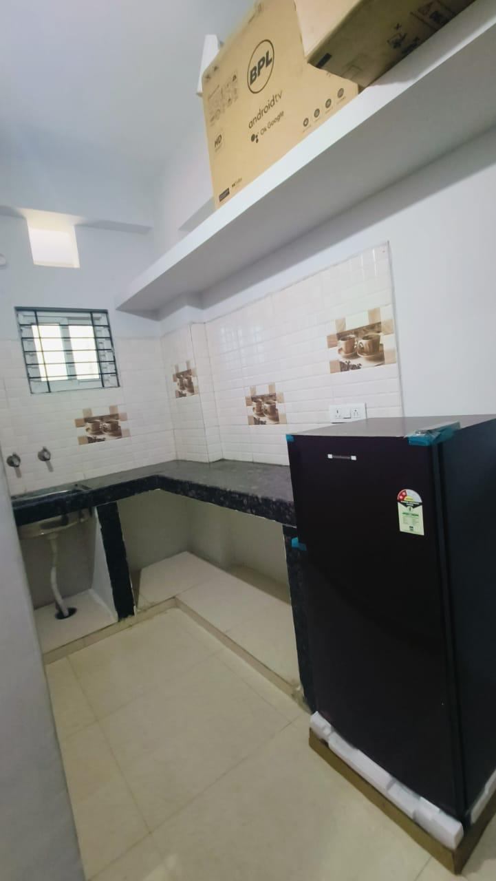 https://findmyroom-property-images-india.s3.ap-south-1.amazonaws.com/zrlhb-1768882381061-07255