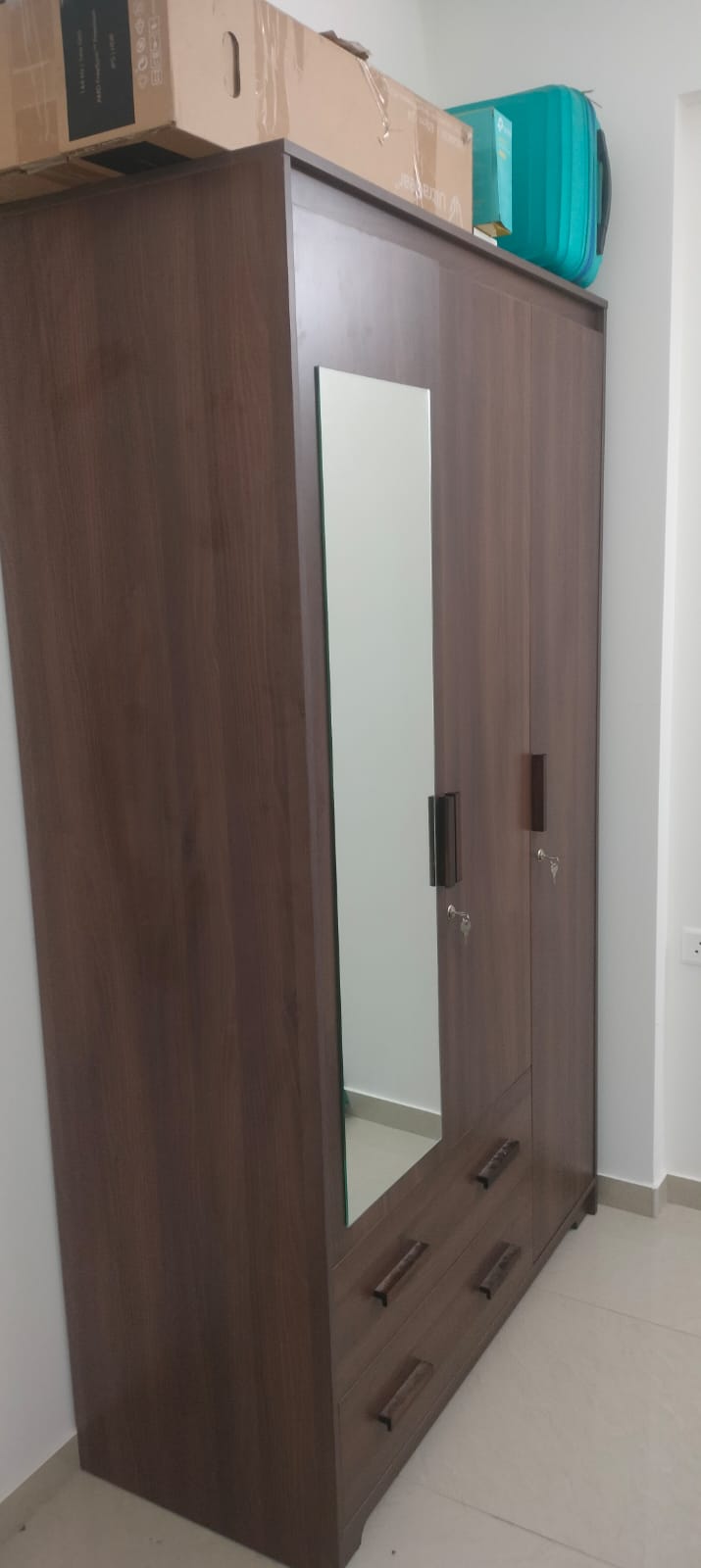 https://findmyroom-property-images-india.s3.ap-south-1.amazonaws.com/zrndt-1719152118028-70158.jpg