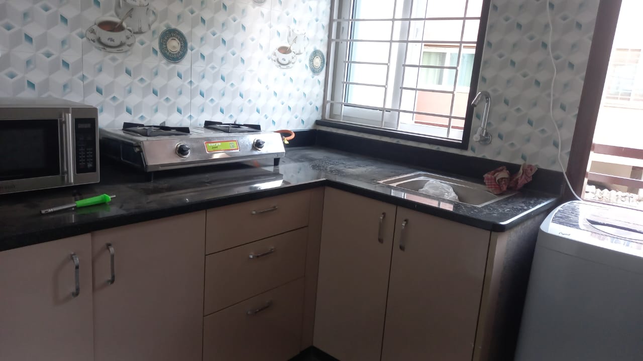 https://findmyroom-property-images-india.s3.ap-south-1.amazonaws.com/ztphc-1730649656259-37606.jpg
