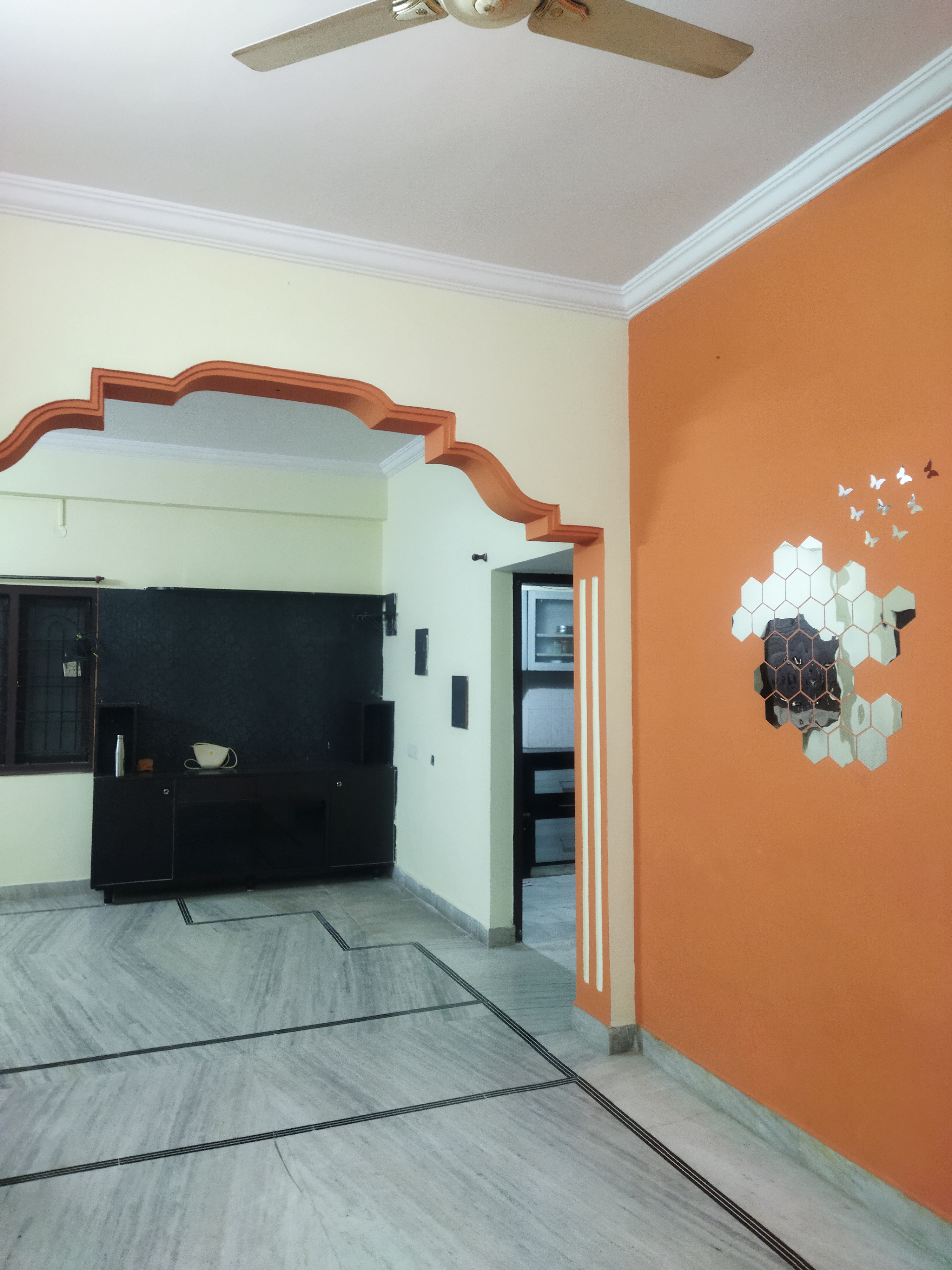 https://findmyroom-property-images-india.s3.ap-south-1.amazonaws.com/zvcmx-1724987118328-21633.jpg