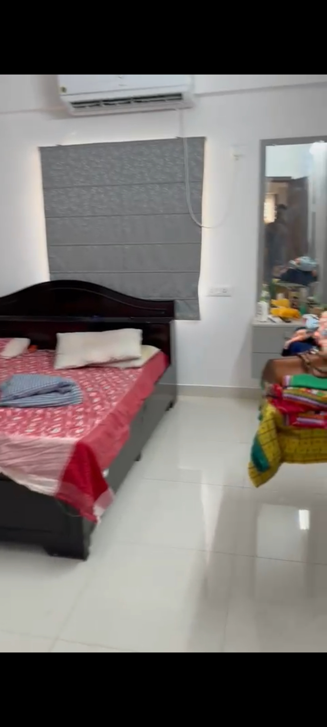 https://findmyroom-property-images-india.s3.ap-south-1.amazonaws.com/zvhbv-1701400387376-84255.jpg