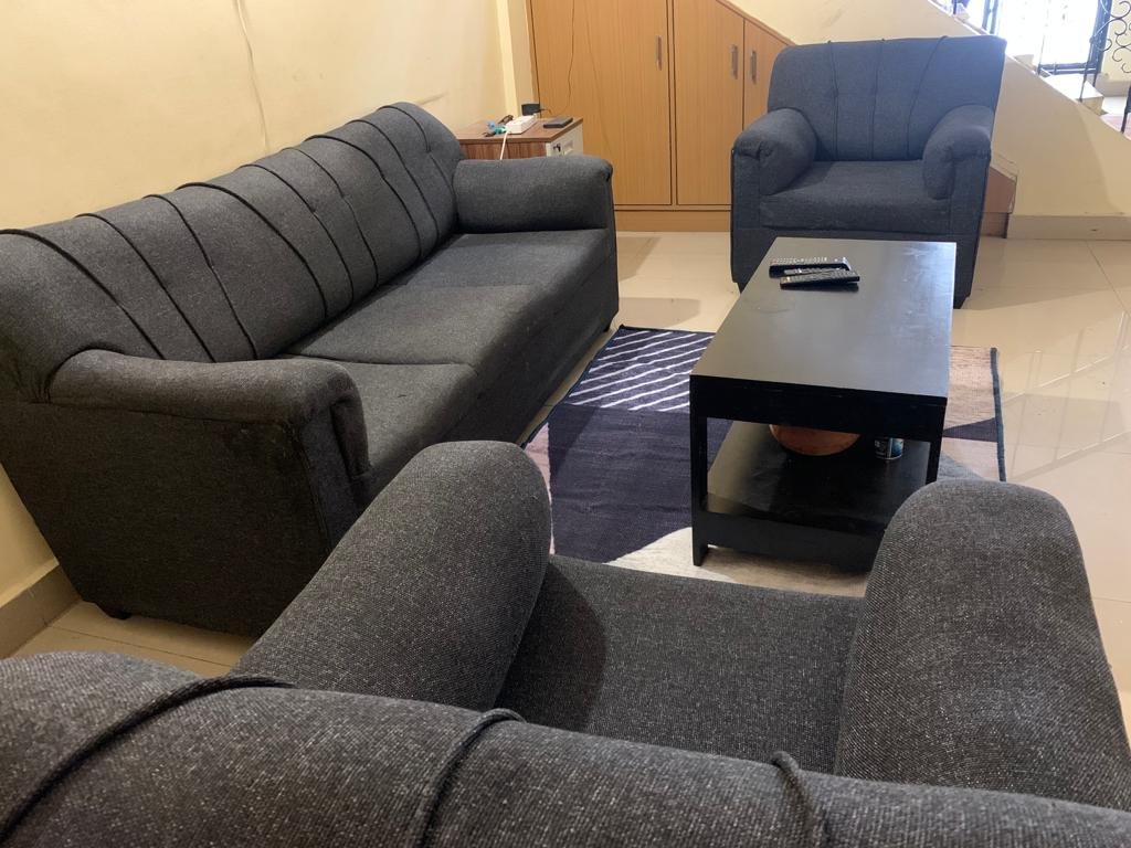 https://findmyroom-property-images-india.s3.ap-south-1.amazonaws.com/zvudv-1687610748757-67163.jpeg