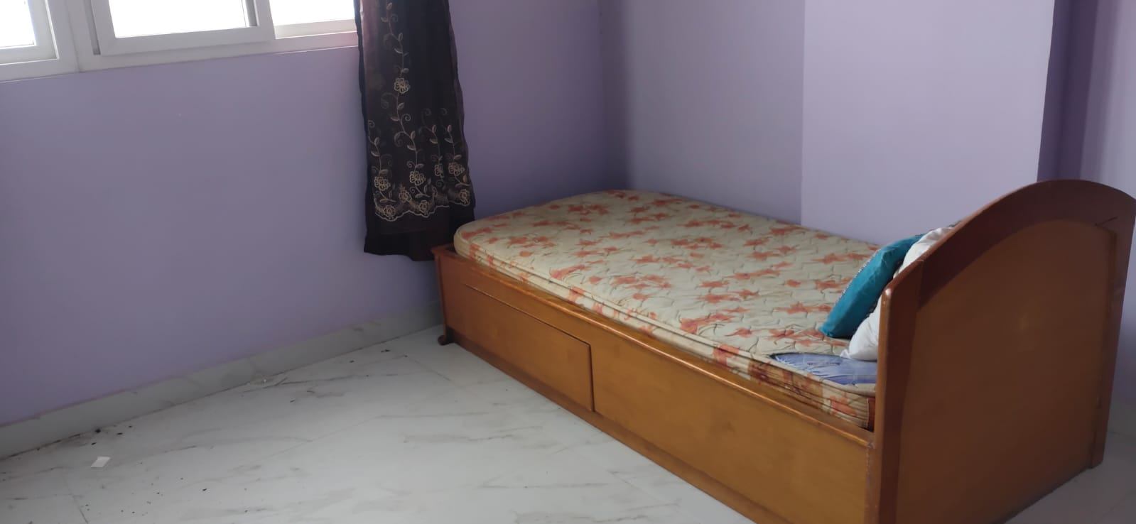 https://findmyroom-property-images-india.s3.ap-south-1.amazonaws.com/zxerd-1765027039399-05242