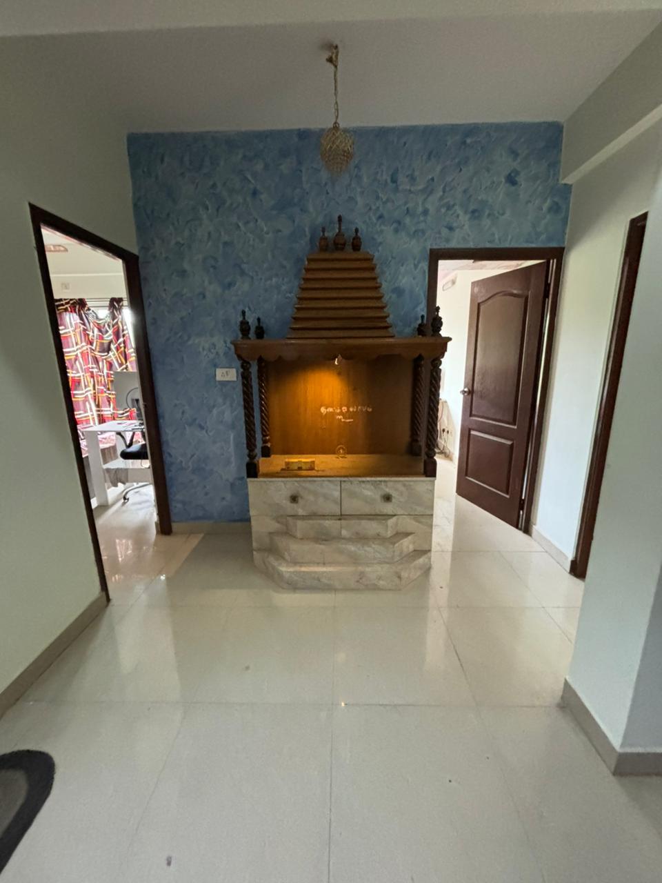 https://findmyroom-property-images-india.s3.ap-south-1.amazonaws.com/zzmxt-1719918898030-01702.jpeg