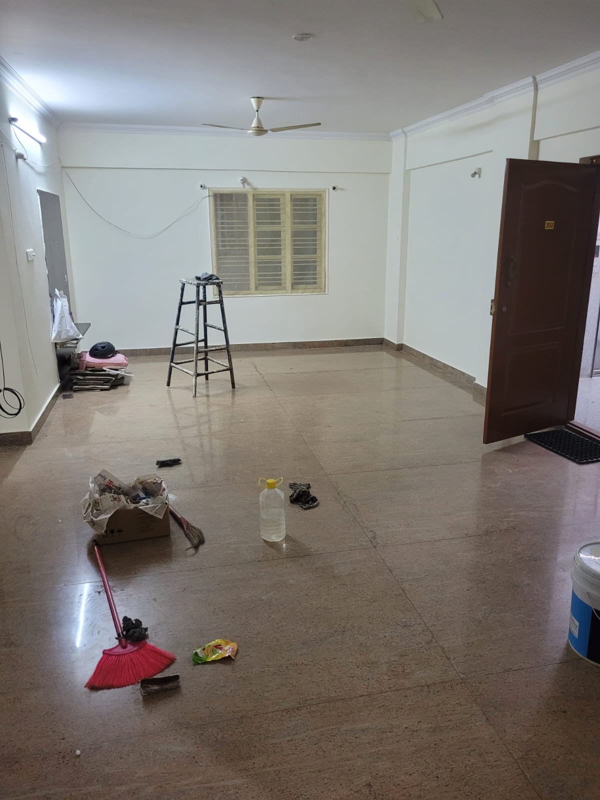 https://findmyroom-property-images-india.s3.ap-south-1.amazonaws.com/zzyqp-1710157487928-60475.jpg